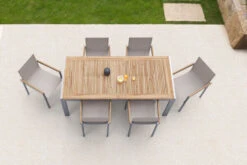 OUTFLEXX Set, Taupe, Edelstahl/Teak, Esstisch 200 X 90 Cm, 6 Stapelstühle 20 OUTFLEXX Set, Taupe, Edelstahl/Teak, Esstisch 200 X 90 Cm, 6 Stapelstühle -Kettler Verkäufe 14213 3 CGI.jpg