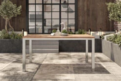 OUTFLEXX Esstisch, Silber/natur, Edelstahl/ Recyceltes FSC®-Teakholz, 200x100cm, Rustikal Gebürstet 10 OUTFLEXX Esstisch, Silber/natur, Edelstahl/ Recyceltes FSC®-Teakholz, 200x100cm, Rustikal Gebürstet -Kettler Verkäufe 15863 CGI 02.jpg