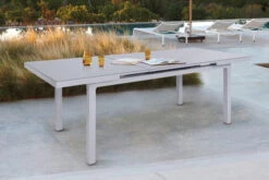 OUTFLEXX Premium Ausziehtisch, Silber/grau, Alu/Glas, 180/240x100cm, Automatischer Ausziehmechanismus