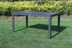 VILLANA Esstischgarnitur, Anthrazit/grau, Alu/Holzimitat/Textil, Tisch 150x90cm, 4 Stapelsessel 23 VILLANA Esstischgarnitur, Anthrazit/grau, Alu/Holzimitat/Textil, Tisch 150x90cm, 4 Stapelsessel -Kettler Verkäufe 22579 04.jpg