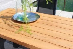 HARTMAN Sondermodell Yasmani/Alice Esstischgruppe, Xerix, Alu/Teakholz, 4x4 Textilen, 240x100cm, 6 Stapelsessel -Kettler Verkäufe 2 19043.jpg