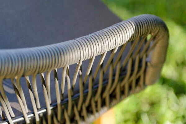 DIAMOND GARDEN Nashville Stuhl, Grau, Alu/Polyrattan/Teak, 59x66x87 Cm, Mit Sitz- Und Rückenkissen 6 DIAMOND GARDEN Nashville Stuhl, Grau, Alu/Polyrattan/Teak, 59x66x87 Cm, Mit Sitz- Und Rückenkissen – Bild 4